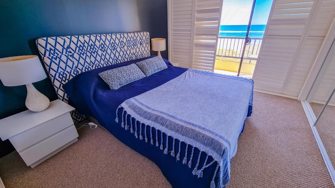 Pelican Sands Beach Resort Gold Coast Eksteriør bilde
