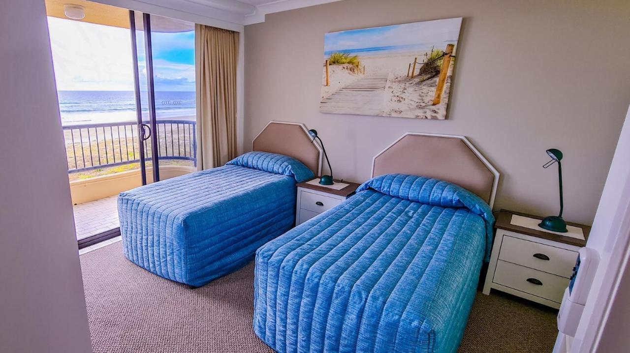 Pelican Sands Beach Resort Gold Coast Eksteriør bilde