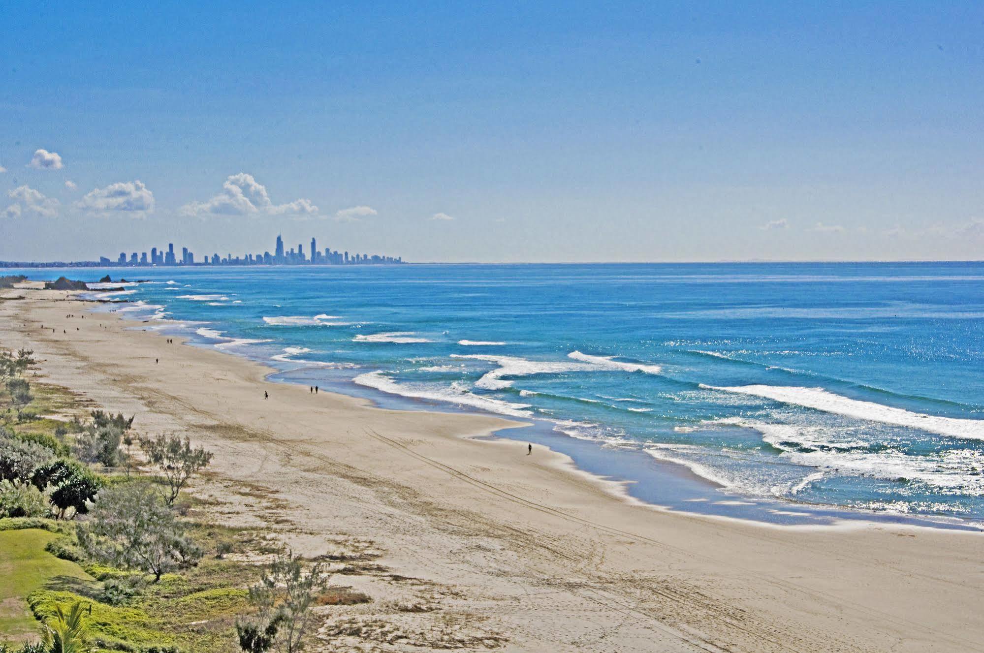 Pelican Sands Beach Resort Gold Coast Eksteriør bilde